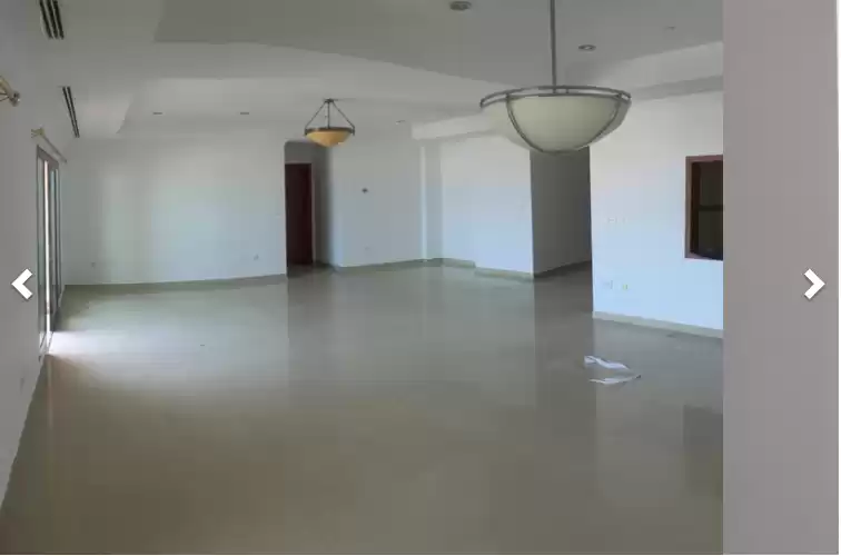 Wohn Klaar eigendom 2 Schlafzimmer S/F Wohnung  zu vermieten in Al Sadd , Doha #7845 - 1  image 